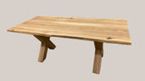 Tisch mit Massivholzplatte Eiche und massiven Eiche Tischgestell im X-Design