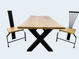 Tisch mit Massivholzplatte Eiche und Metall Tischgestelle im X-Design